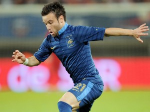 France international midfielder Mathieu Valbuena has signed a new long-term contract at Olympique de Marseille.