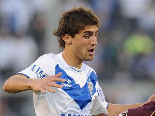 C. A. Velez Sarsfield right-back Gino Peruzzi has turned down a concrete offer from Sunderland A.F.C.