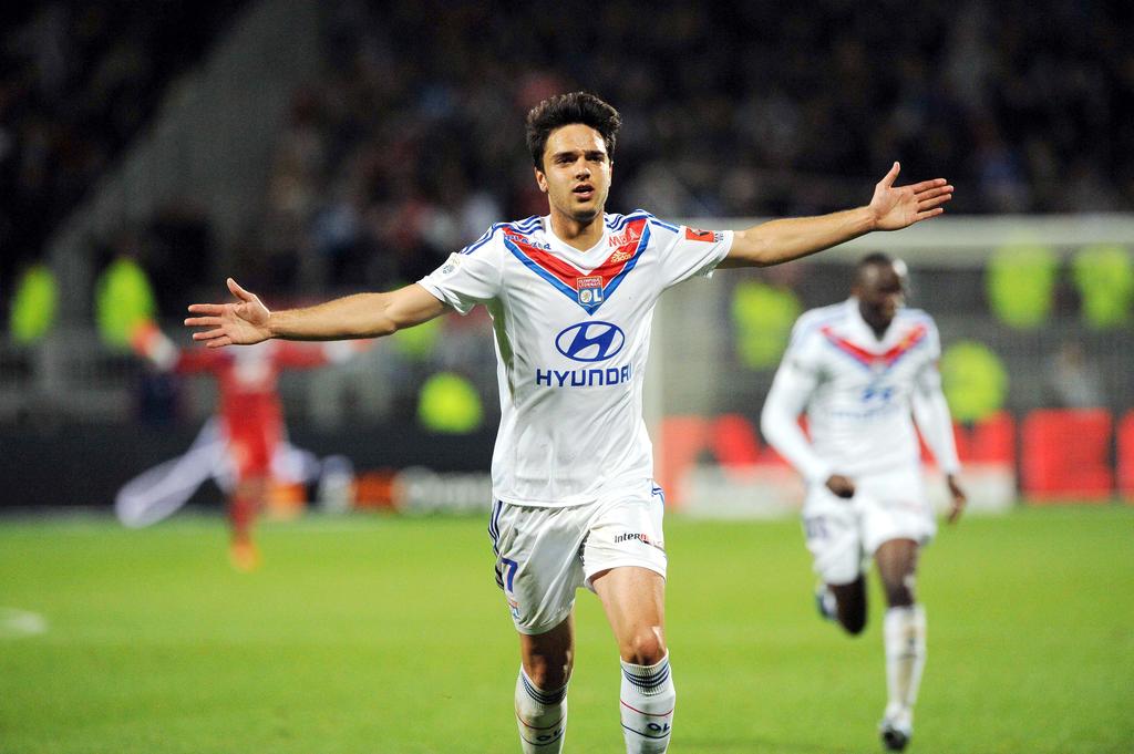 The agent of Lyon midfielder Clement Grenier has revealed his client will not be joining Newcastle United this month.