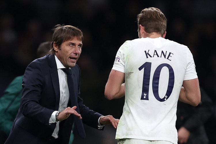 El jefe del Tottenham Hotspur, Antonio Conte, descarta todas las dudas sobre la mentalidad del capitán de Inglaterra, Harry Kane.