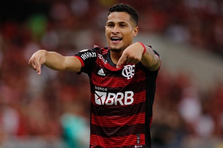 Liverpool monitor Joao Gomes of Flamengo - Soccer News