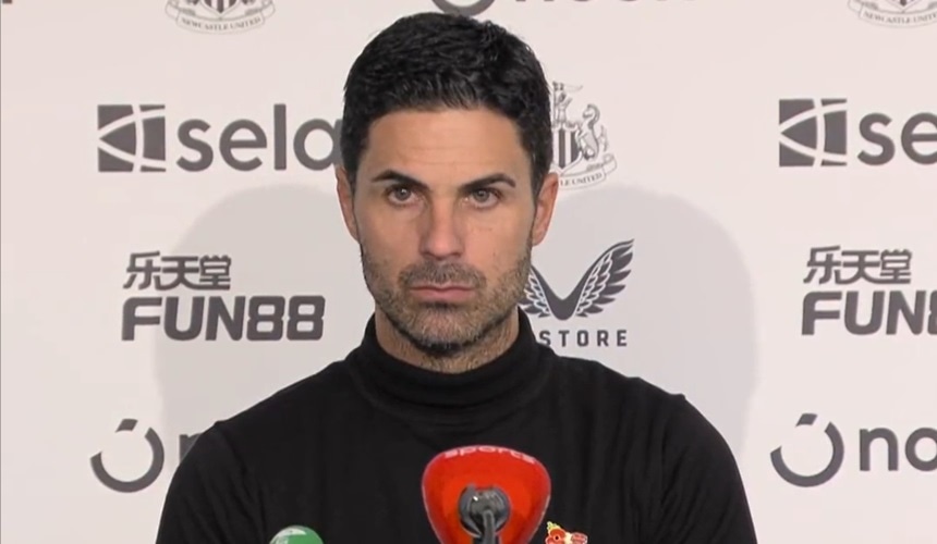 Mikel Arteta Fumes Over Michael Oliver's Controversial Red Card For Myles Lewis-Skelly