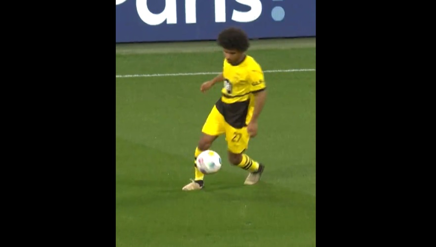 Karim Adeyemi nutmegs Joshua Kimmich as Borussia Dortmund knock Bayern Munich out of Bundesliga title race (Video)