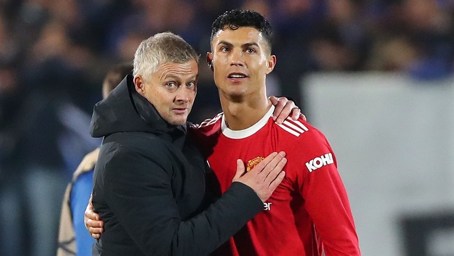 Former Manchester United boss Ole Gunnar Solskjaer admits Cristiano Ronalo mistake (Video)